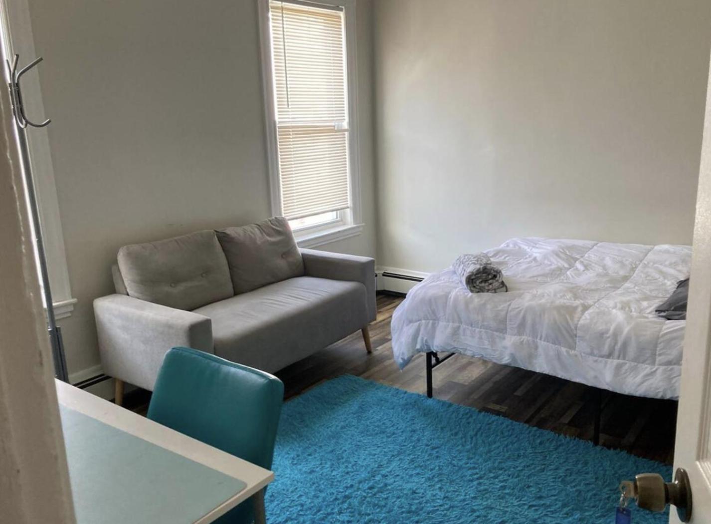 Lovely Close To The Redline And Downtown Habitación en casa particular